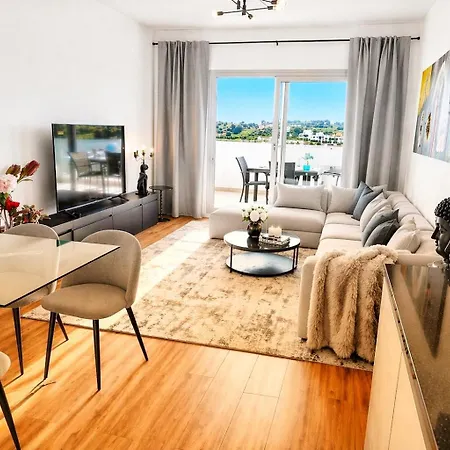 Casamel - Modern 3 Bedroom 2 Bathroom Fully Equiped Apartmán