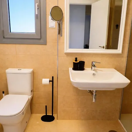 Casamel - Modern 3 Bedroom 2 Bathroom Fully Equiped