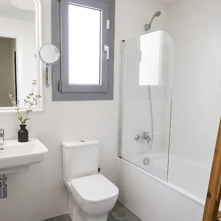 Casamel - Modern 3 Bedroom 2 Bathroom Fully Equiped Apartmán *